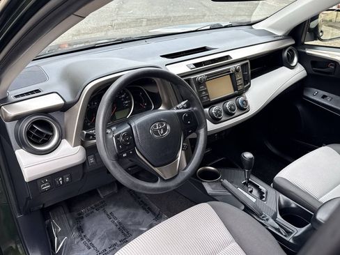 Used 2013 Toyota RAV4 LE AWD/4WD image 30