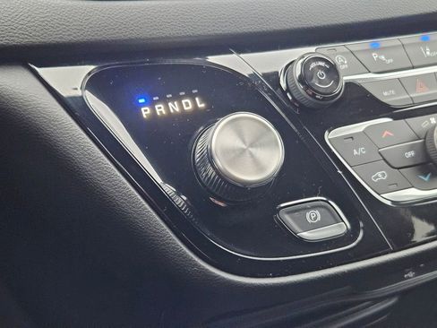 New 2026 Chrysler Voyager LX image 18