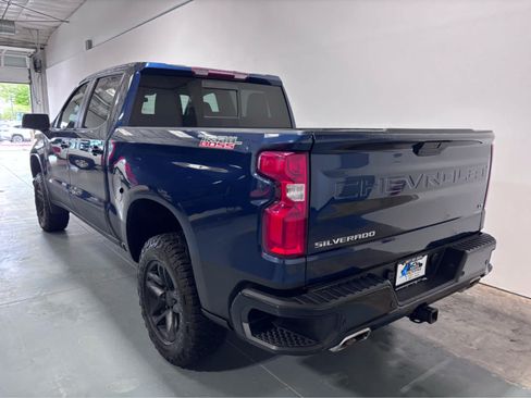 Used 2021 Chevrolet Silverado 1500 LT Trail Boss w/ Convenience Package II AWD/4WD image 3
