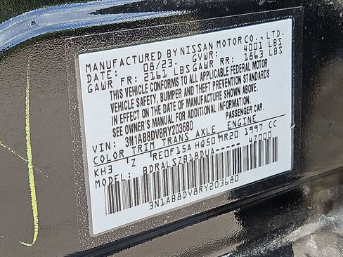 Used 2024 Nissan Sentra SR w/ SR Premium Package FWD image 39