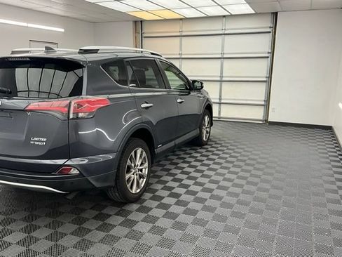 Used 2016 Toyota RAV4 Limited AWD/4WD image 18