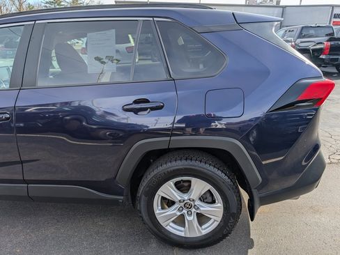 Certified 2021 Toyota RAV4 XLE w/ Convenience Package image 4