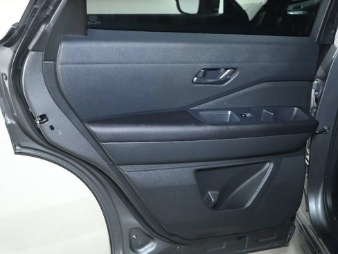 Certified 2025 Nissan Pathfinder SV FWD image 13