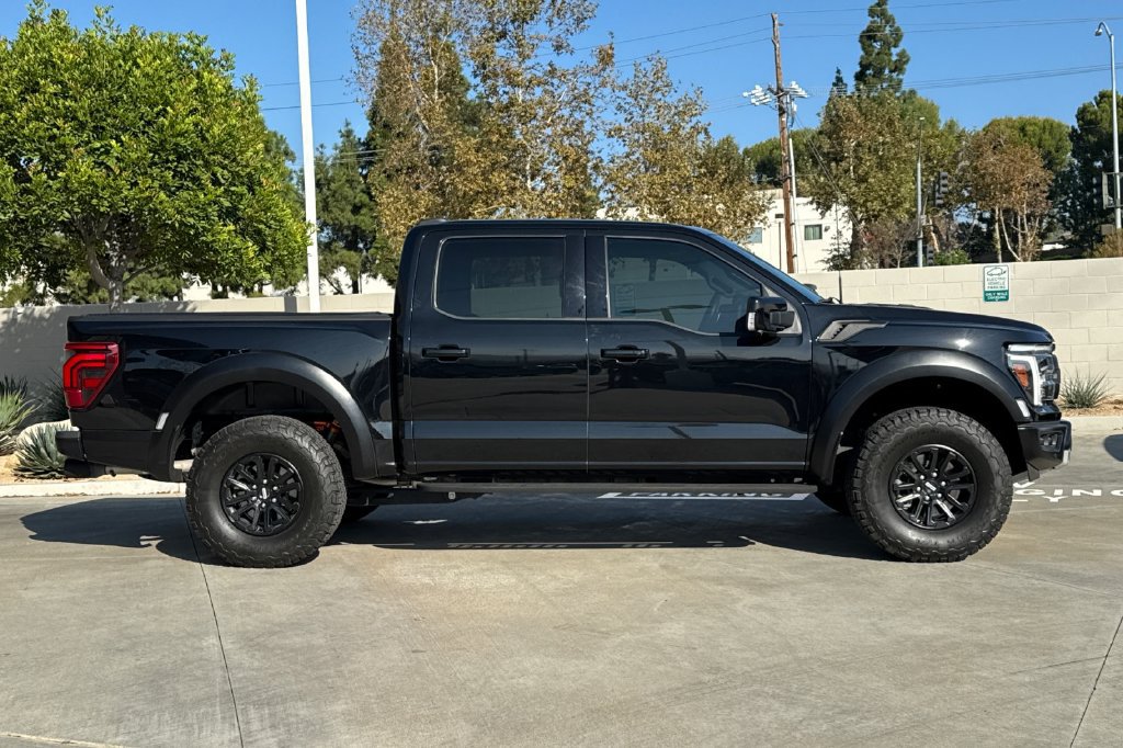 Used 2024 Ford F150 Raptor AWD/4WD image 9