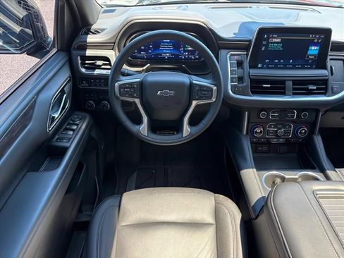Used 2024 Chevrolet Tahoe Z71 w/ Luxury Package AWD/4WD image 15