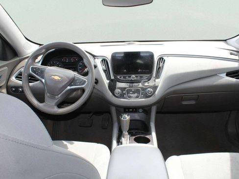 Used 2020 Chevrolet Malibu LS FWD image 8