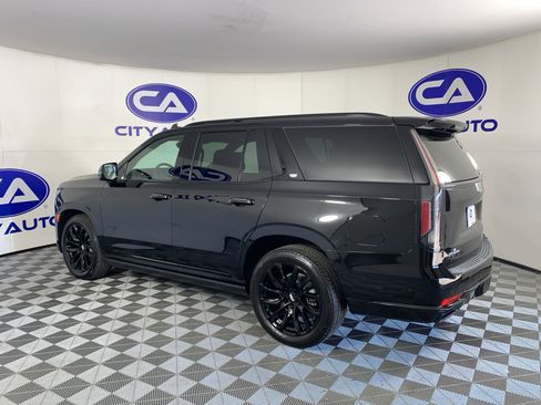 Used 2021 Cadillac Escalade Sport Platinum w/ LPO, ONYX Package AWD/4WD image 5