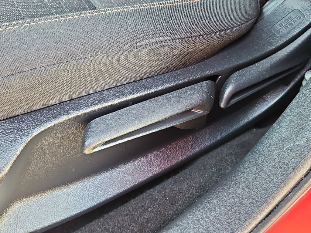 Used 2025 Honda HR-V Sport image 11