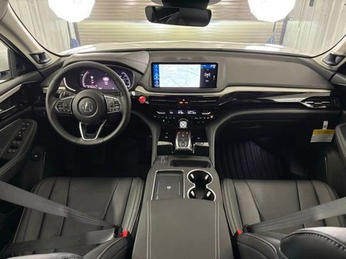 Certified 2026 Acura MDX FWD w/ Technology Package image 16