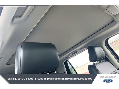 Used 2025 Ford Expedition Max Active AWD/4WD image 16