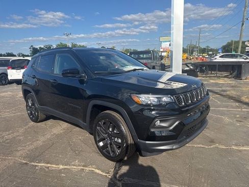 New 2026 Jeep Compass Latitude AWD/4WD image 1