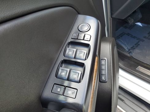 Used 2018 GMC Yukon Denali AWD/4WD image 17