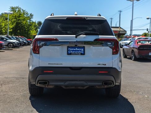 Used 2023 GMC Acadia AT4 w/ Technology Package AWD/4WD image 8