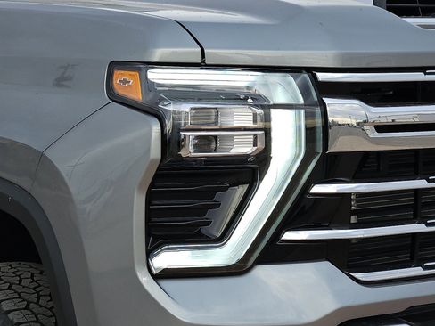 New 2026 Chevrolet Silverado 2500 LTZ w/ LTZ Premium Package image 8