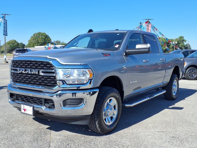 Used 2022 RAM 2500 Big Horn AWD/4WD image 3