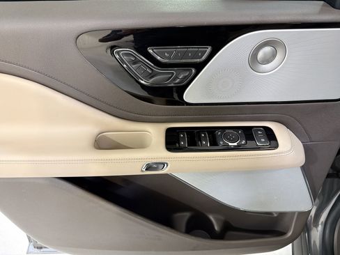 Used 2022 Lincoln Aviator Grand Touring w/ Equipment Group 301A image 12