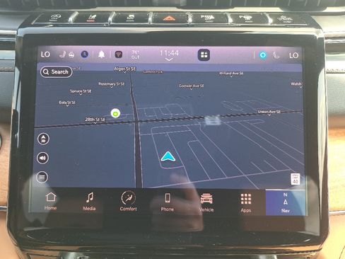 Certified 2025 Jeep Grand Cherokee L Summit AWD/4WD image 24