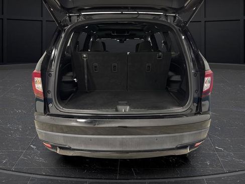 Used 2020 Honda Pilot Black Edition image 16