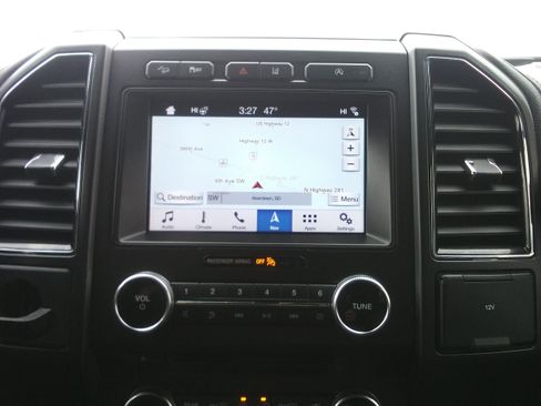 Used 2018 Ford Expedition Max Limited AWD/4WD image 25
