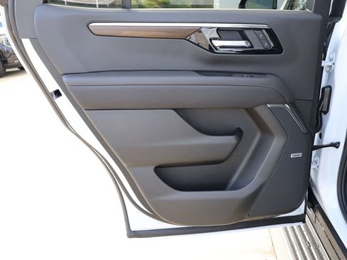 New 2026 Chevrolet Tahoe High Country AWD/4WD image 27