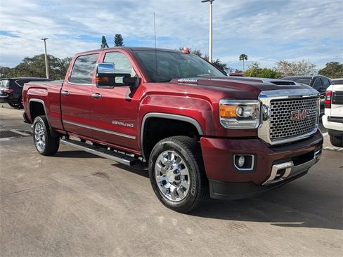 Used 2017 GMC Sierra 2500 Denali w/ Duramax Plus Package image 2