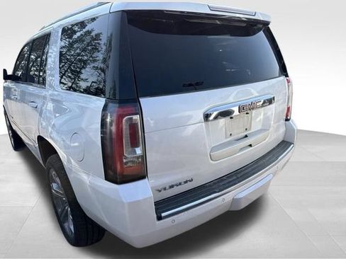Used 2019 GMC Yukon Denali w/ Denali Ultimate Package AWD/4WD image 12