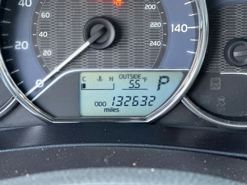 Used 2014 Toyota Corolla LE image 20