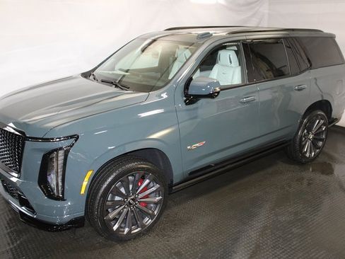 New 2026 Cadillac Escalade V image 2