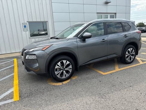 Used 2023 Nissan Rogue SV w/ SV Premium Package AWD/4WD image 1