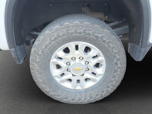 Used 2024 Chevrolet Silverado 3500 LTZ w/ LTZ Plus Package AWD/4WD image 5