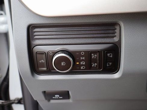 New 2025 Ford F350 XLT image 29