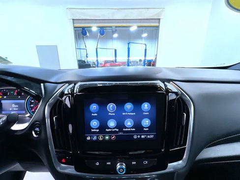 Used 2022 Chevrolet Traverse LT w/ LPO, Cargo Package AWD/4WD image 25