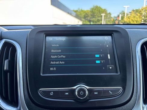 Used 2018 Chevrolet Equinox LT AWD/4WD image 25