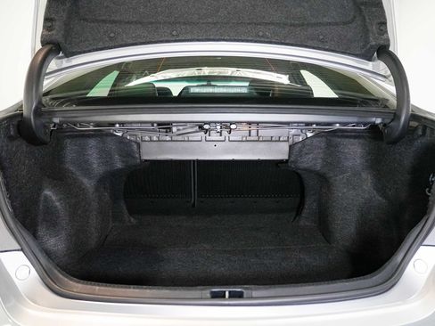Used 2017 Toyota Camry SE FWD image 25