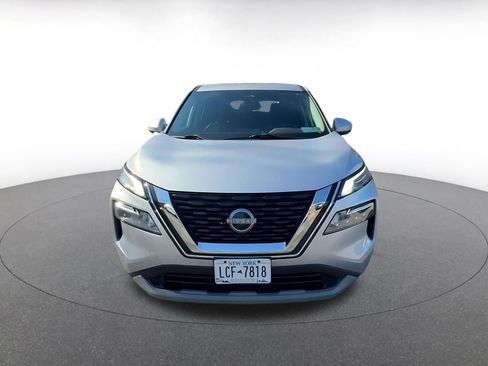 Used 2023 Nissan Rogue SV image 4