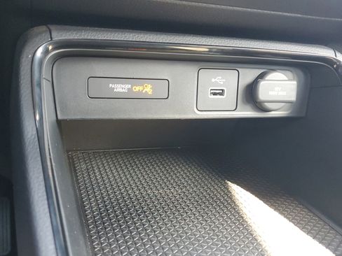 Certified 2024 Honda CR-V LX image 27