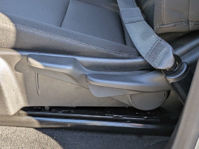 Used 2026 Chevrolet Colorado W/T RWD image 16
