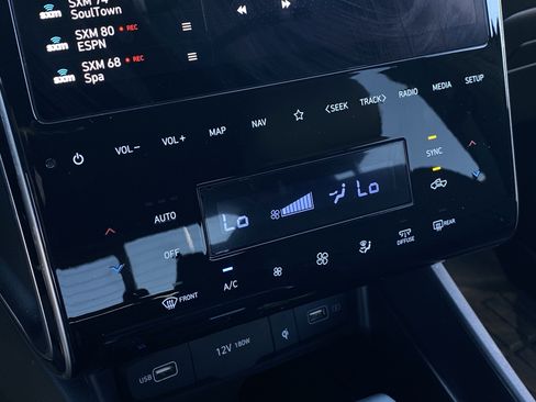 Certified 2024 Hyundai Santa Cruz XRT AWD/4WD image 23