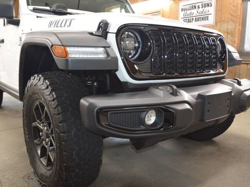 Used 2025 Jeep Wrangler Unlimited Sport S 4xe image 3