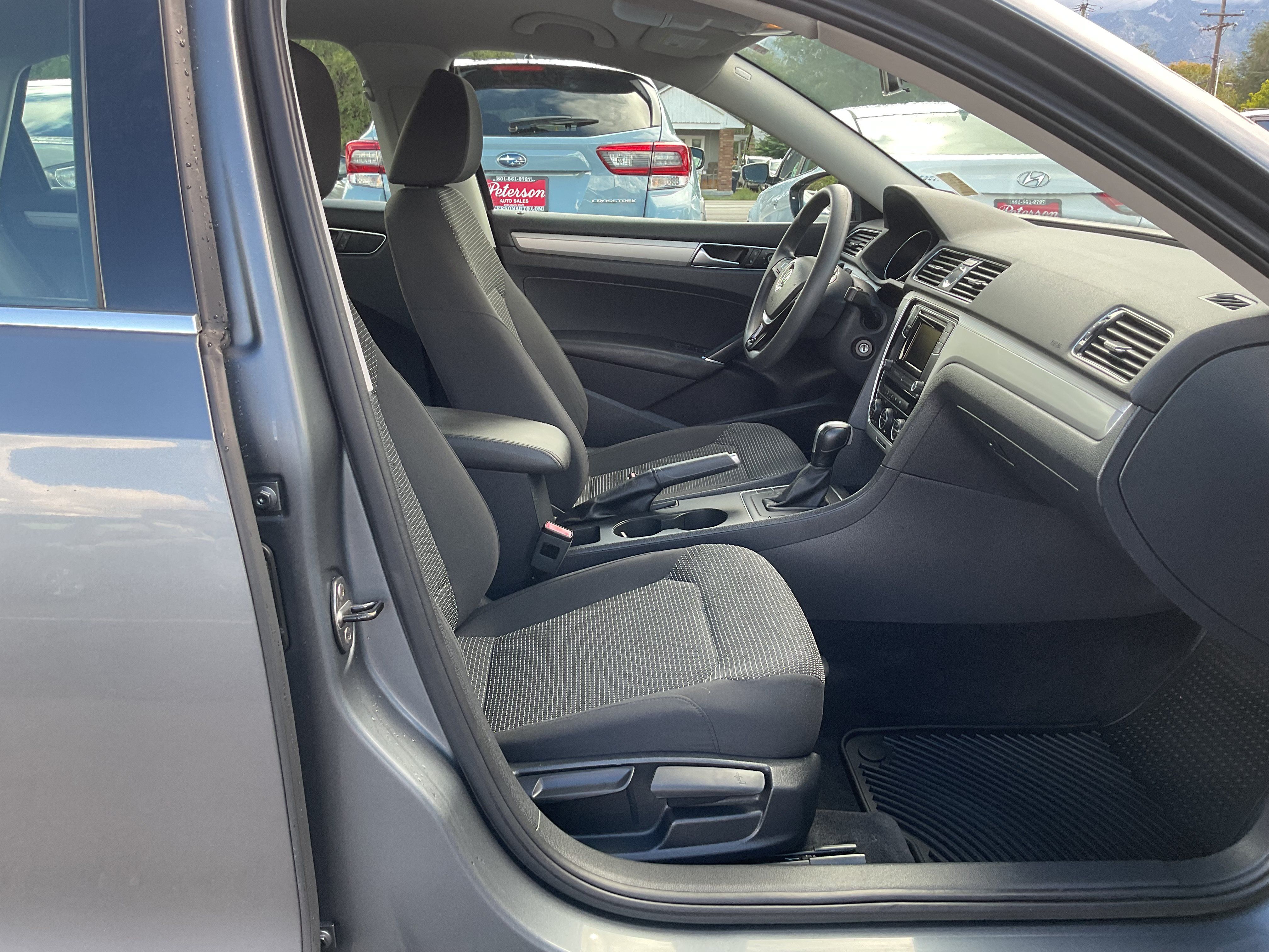 Used 2017 Volkswagen Passat 1.8T S FWD image 13