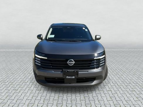 Certified 2025 Nissan Kicks SV AWD/4WD image 3