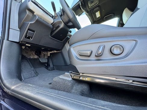 New 2026 Subaru Solterra Limited image 22