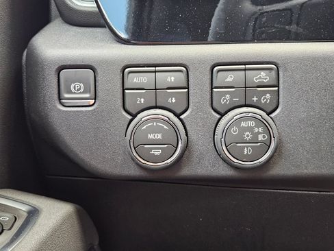 New 2026 Chevrolet Silverado 3500 LTZ w/ LTZ Texas Edition AWD/4WD image 23