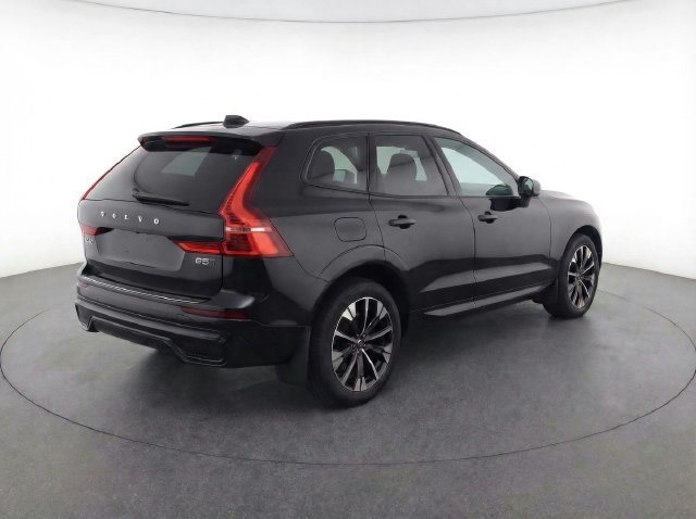 New 2026 Volvo XC60 B5 Plus w/ Protection Package Premier AWD/4WD image 33