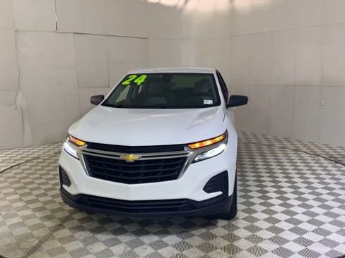 Used 2024 Chevrolet Equinox LS w/ LS Convenience Package AWD/4WD image 6