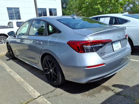 Used 2024 Honda Civic Sport image 3