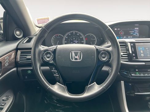 Used 2017 Honda Accord EX-L image 14