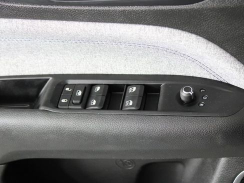 Used 2022 Jeep Compass Latitude image 21