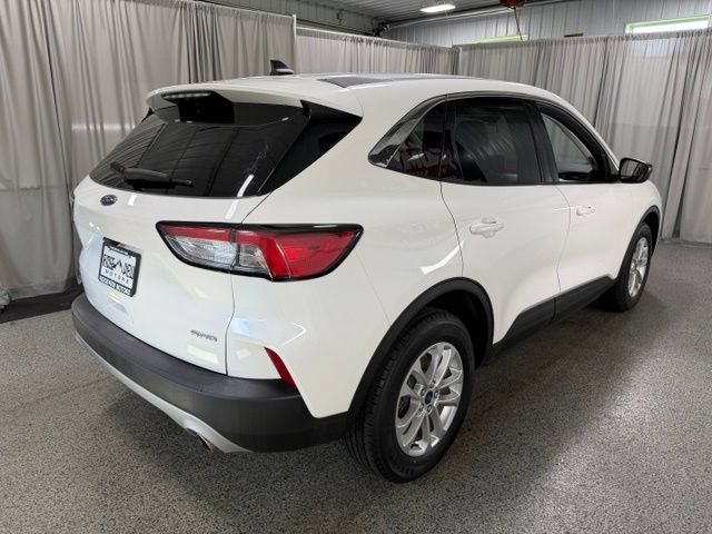 Used 2022 Ford Escape SE AWD/4WD image 4