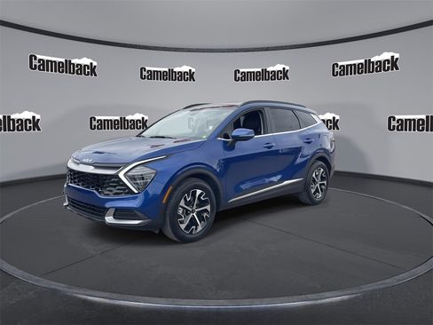 Certified 2025 Kia Sportage EX w/ Premium Package image 3